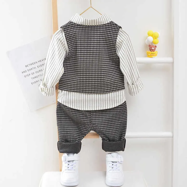 ملابس أطفال ، ملابس للربيع ، للأطفال, ملابس . Children's clothing, spring clothing, children's clothing,