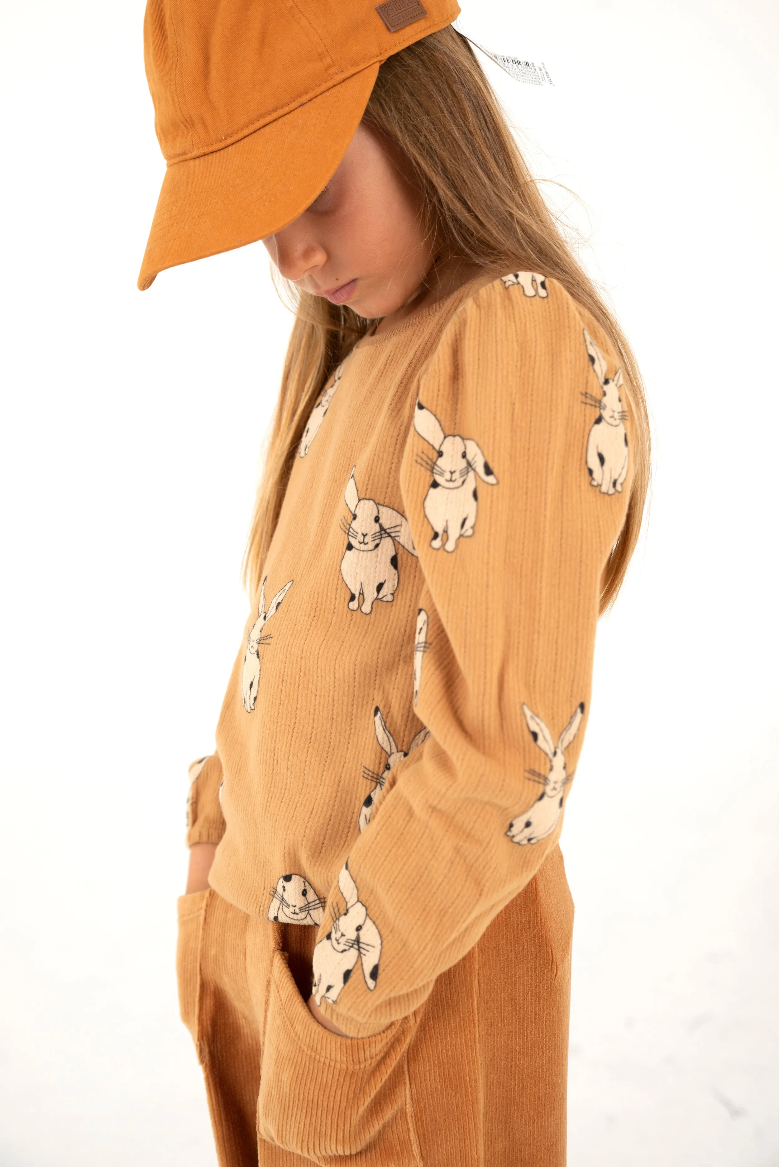 Camel rabbits textured blouse tee (2-3, 4-5, and 6-7 left)
